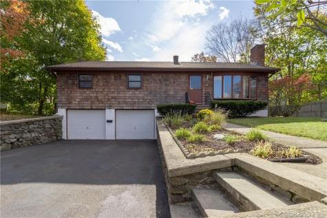 87 Elk Avenue Waterbury CT 06708