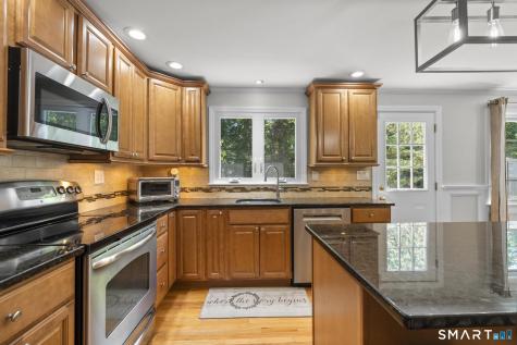 180 Tom Swamp Road Hamden CT 06518