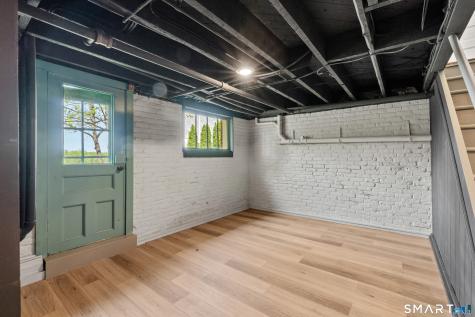 551 North Main Street Suffield CT 06078