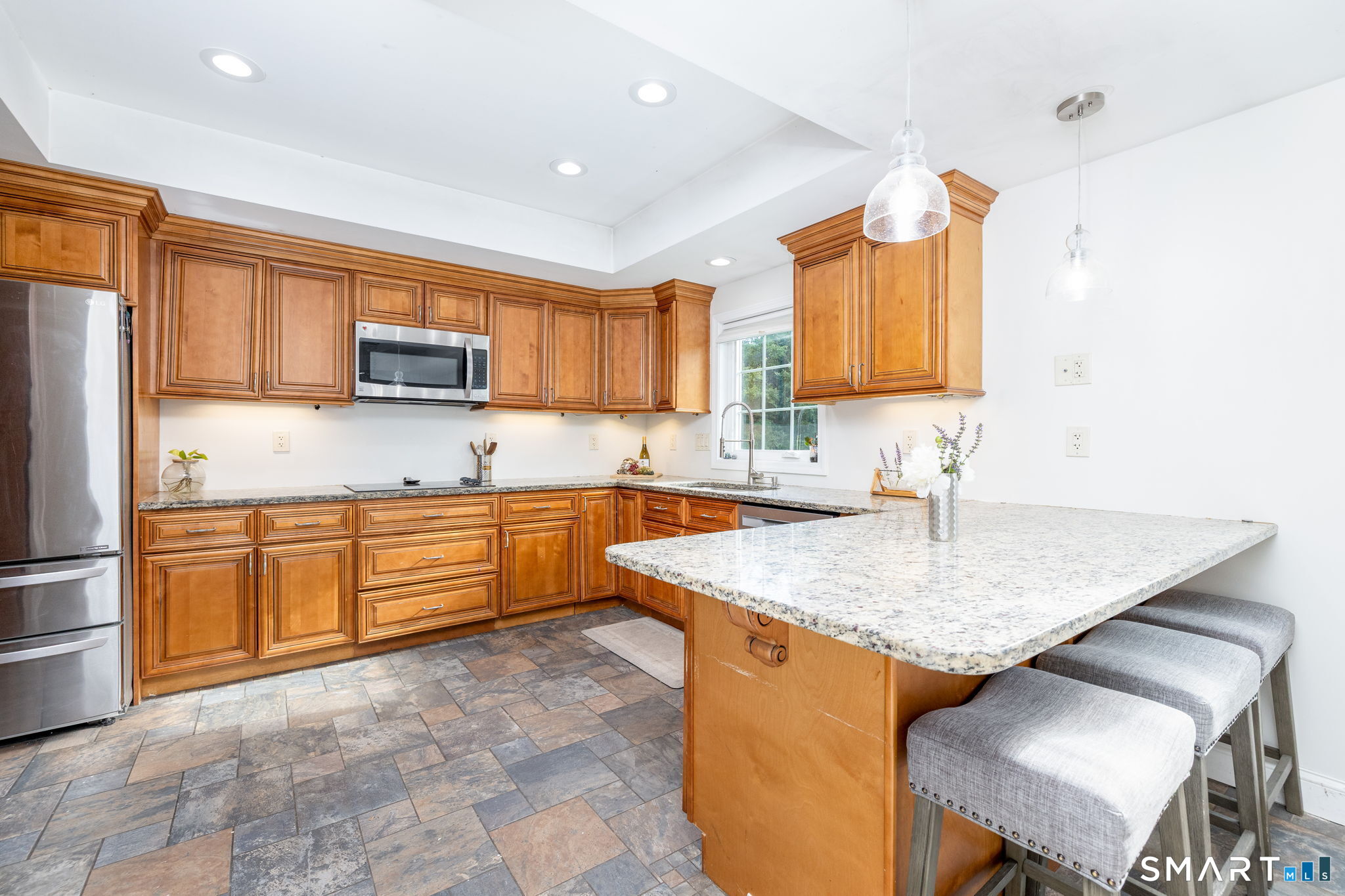 76 Collier Road Wethersfield CT 06109