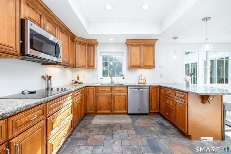 76 Collier Road Wethersfield CT 06109