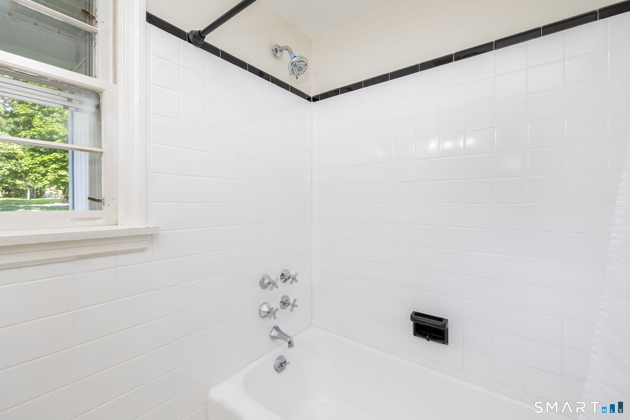 76 Collier Road Wethersfield CT 06109