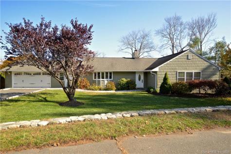 8 Alan Avenue Danbury CT 06811