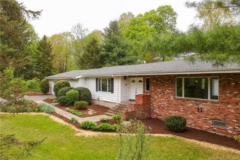 3 Boggs Hill Road Newtown CT 06470