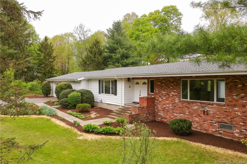 3 Boggs Hill Road Newtown CT 06470