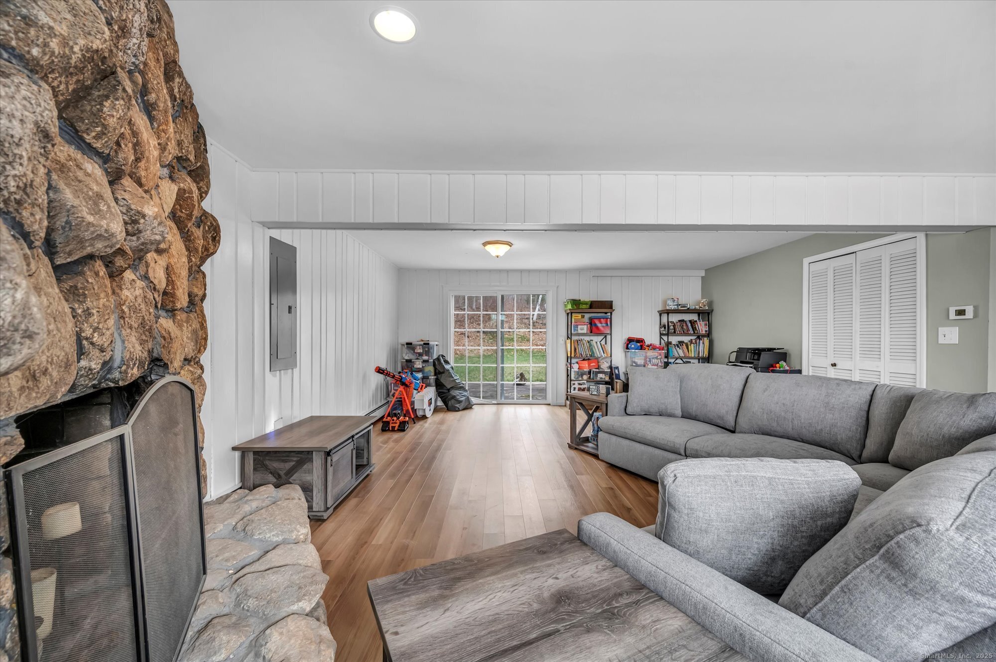 394 Woodhaven Road Glastonbury CT 06033