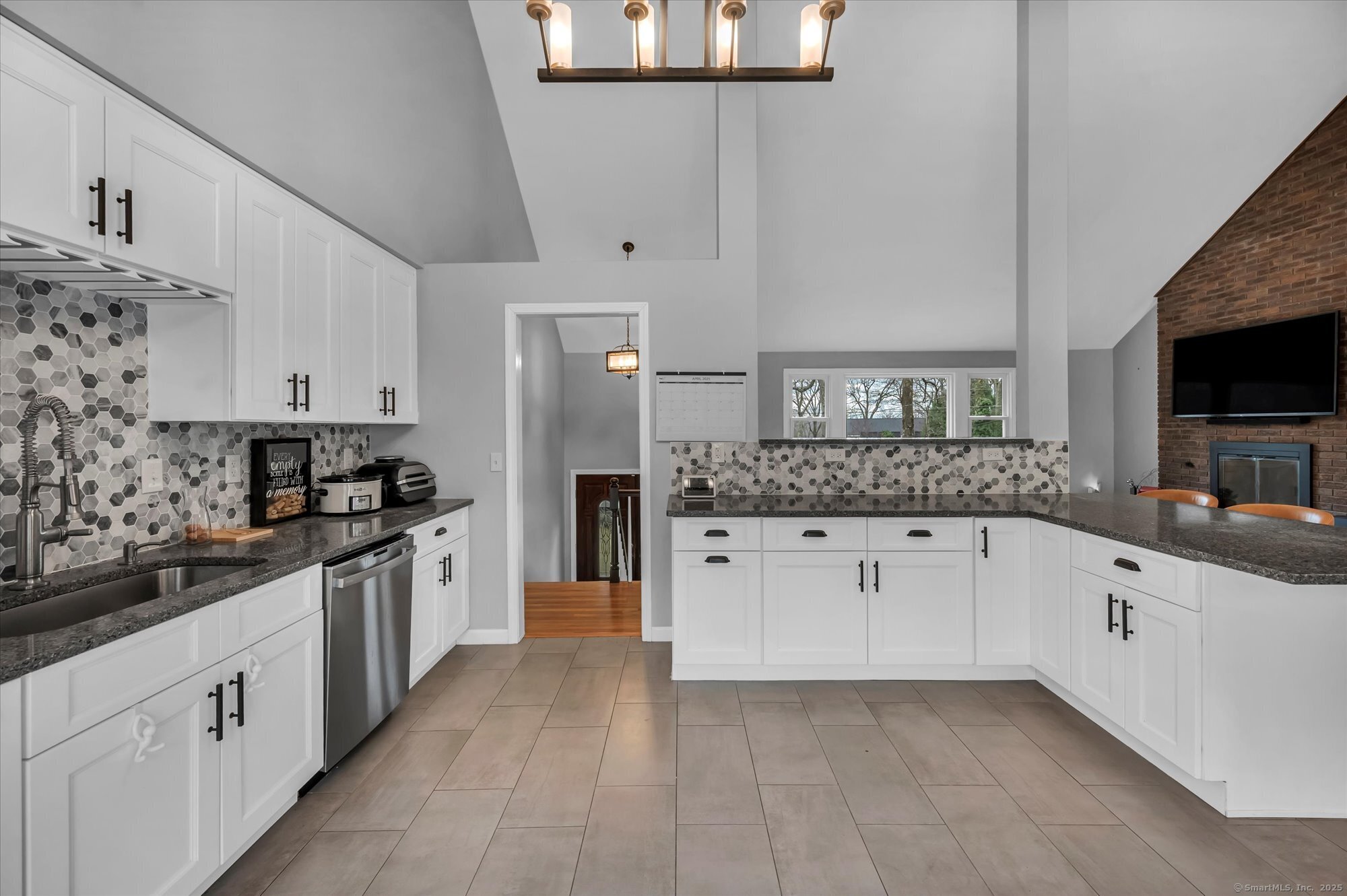 394 Woodhaven Road Glastonbury CT 06033