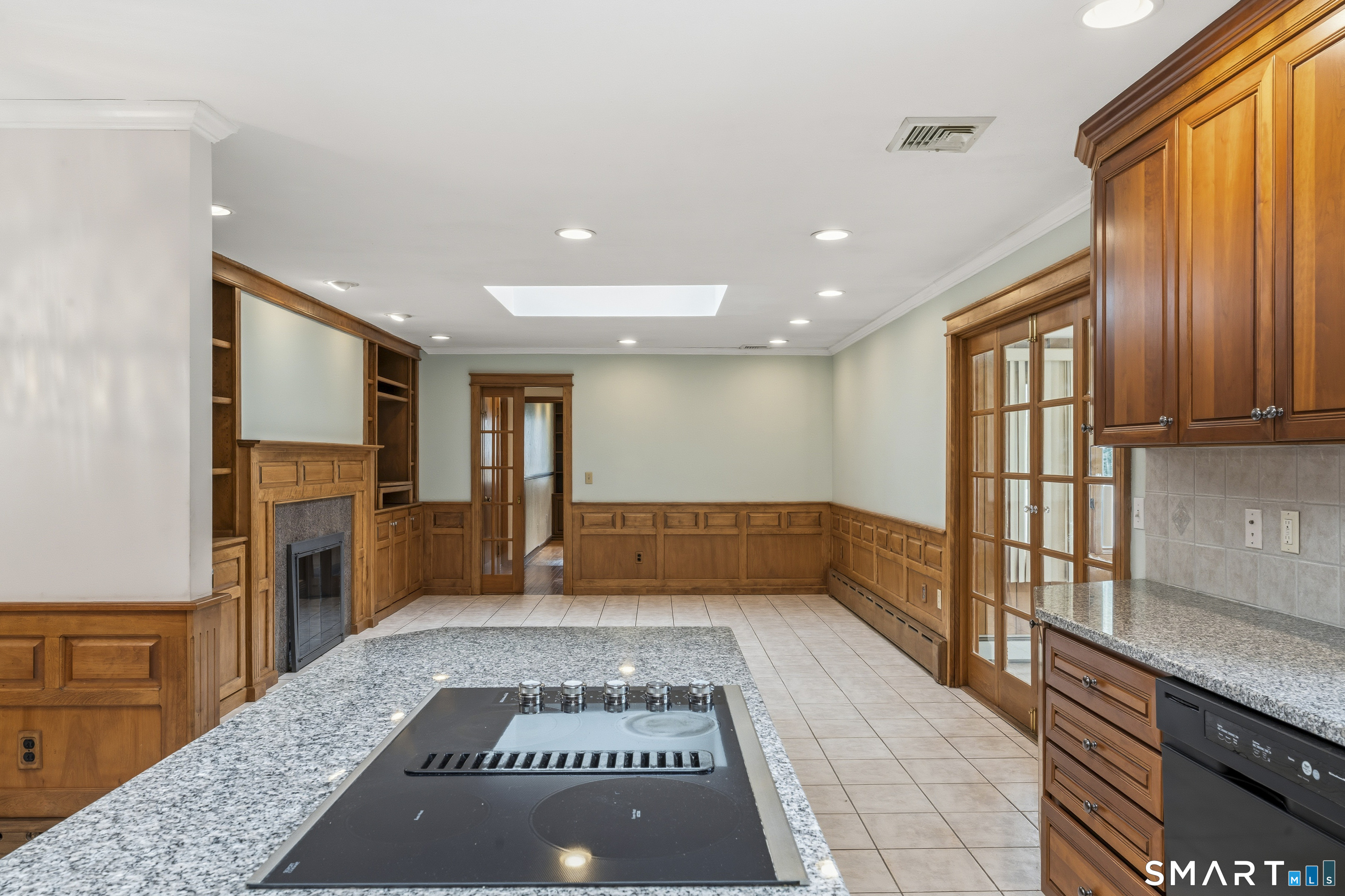 883 Sawmill Road West Haven CT 06516