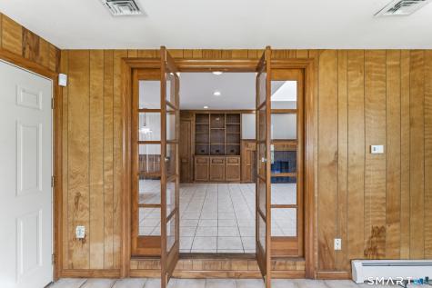 883 Sawmill Road West Haven CT 06516