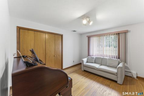 883 Sawmill Road West Haven CT 06516