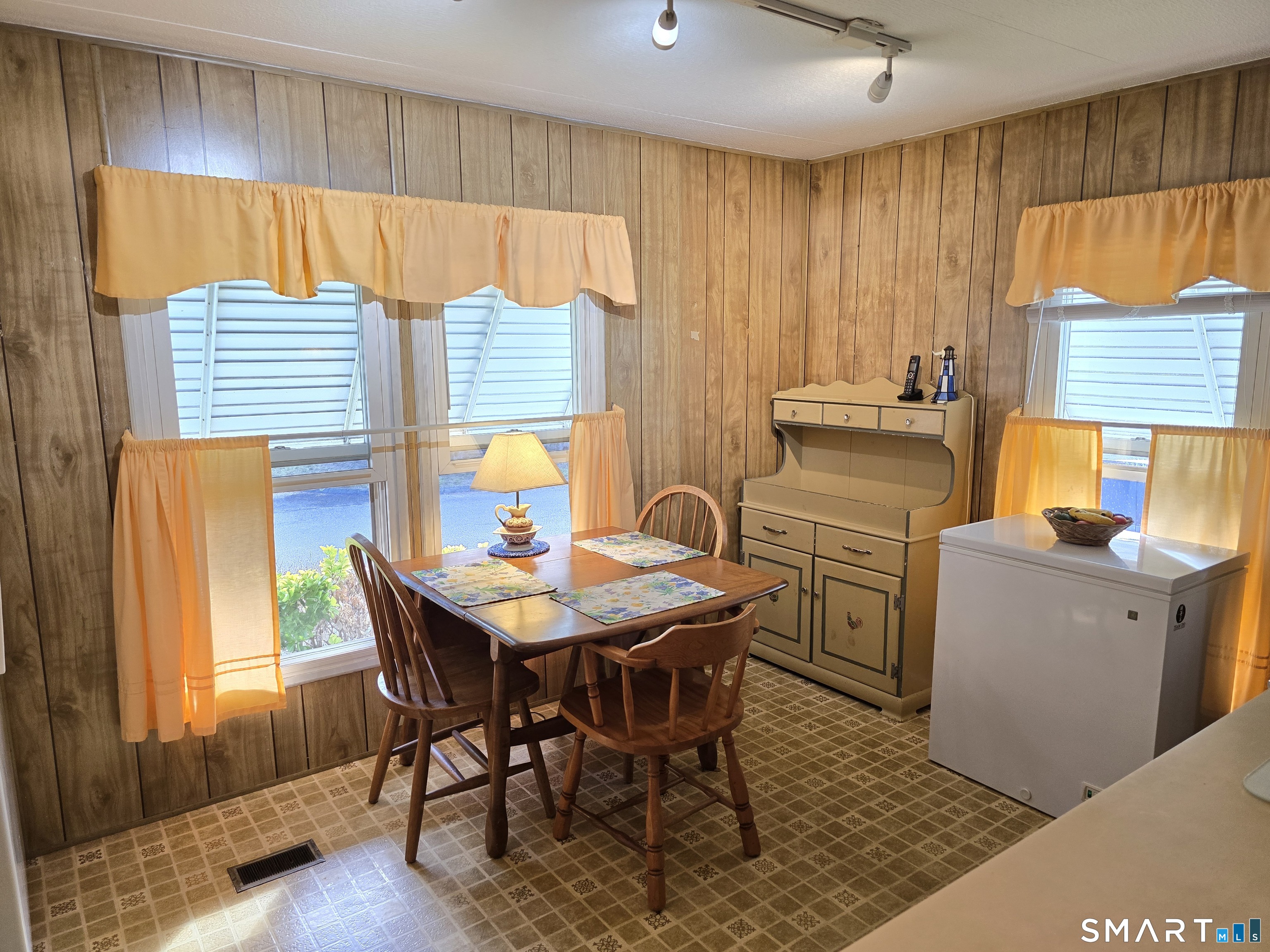 35 Arawak Drive East Hartford CT 06118