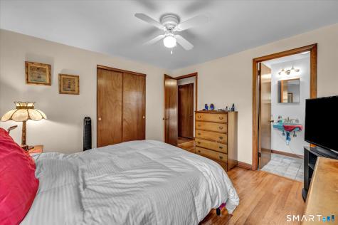 54 Exeter Road Hamden CT 06518
