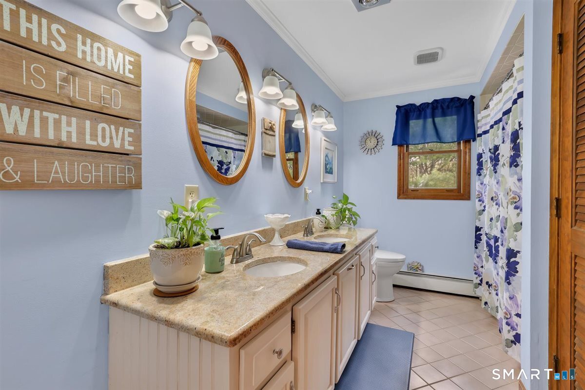 197 Dana Lane Meriden CT 06451