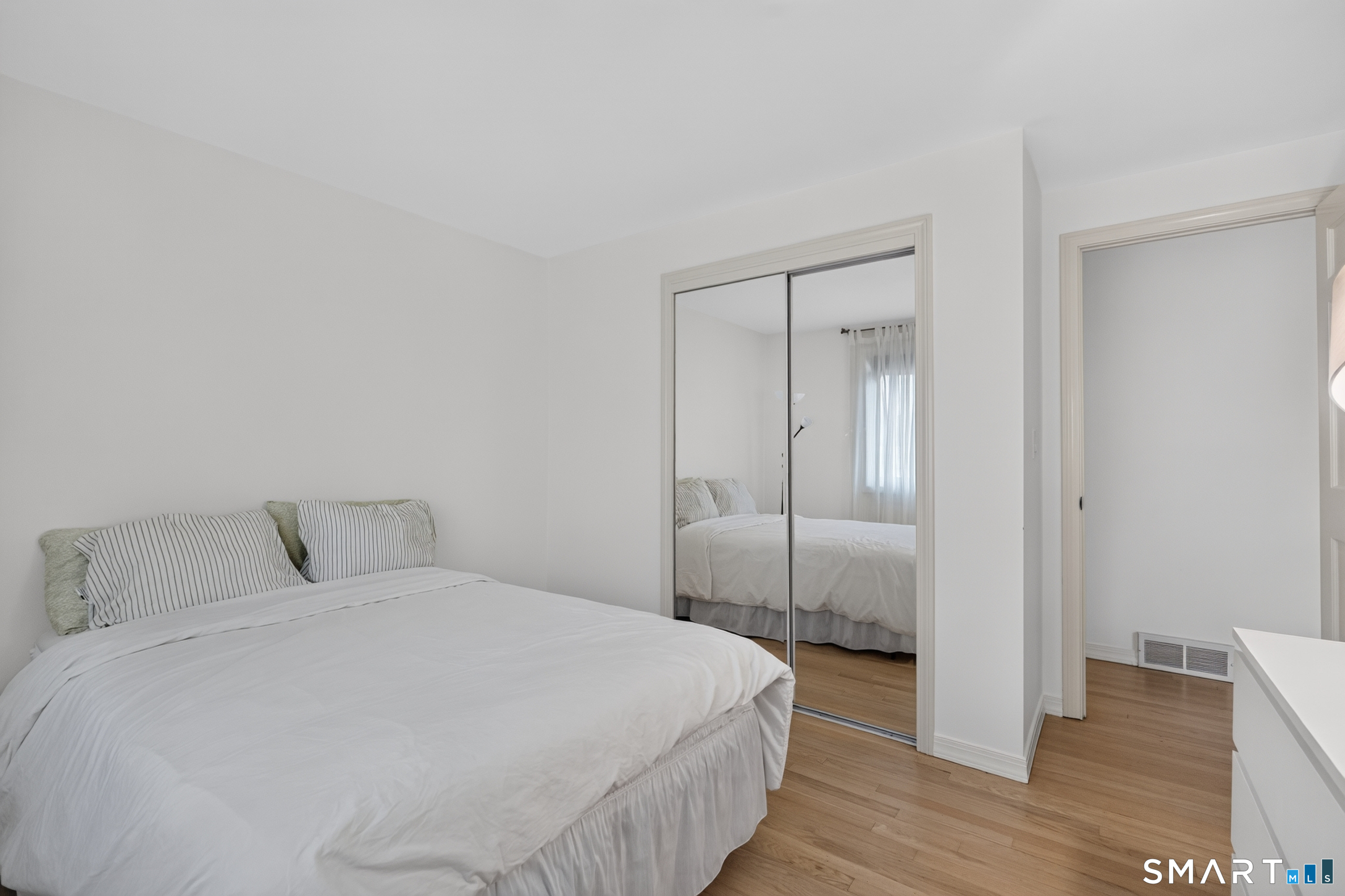 26 Crestwood Road Milford CT 06460