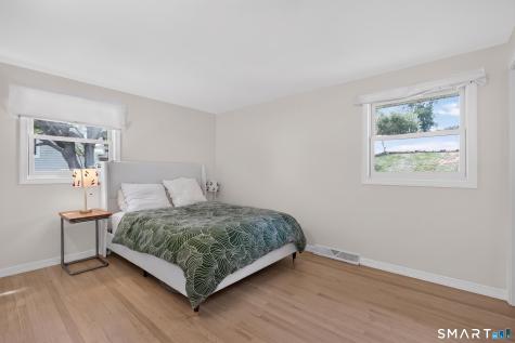 26 Crestwood Road Milford CT 06460