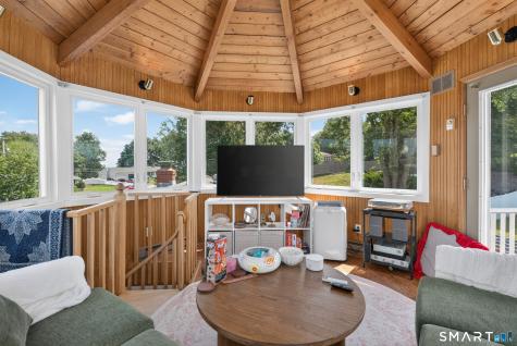 26 Crestwood Road Milford CT 06460