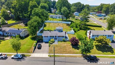 26 Crestwood Road Milford CT 06460
