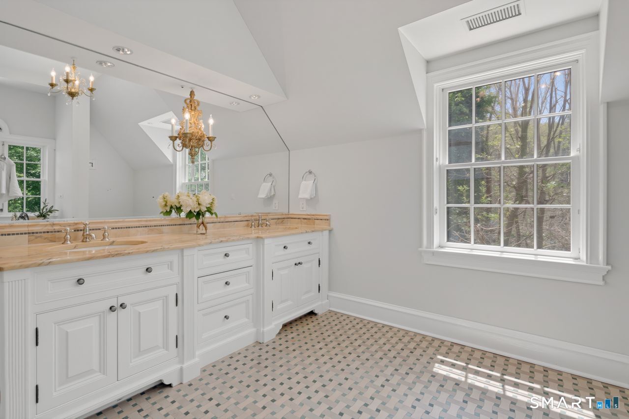 88 Grey Rocks Road Wilton CT 06897