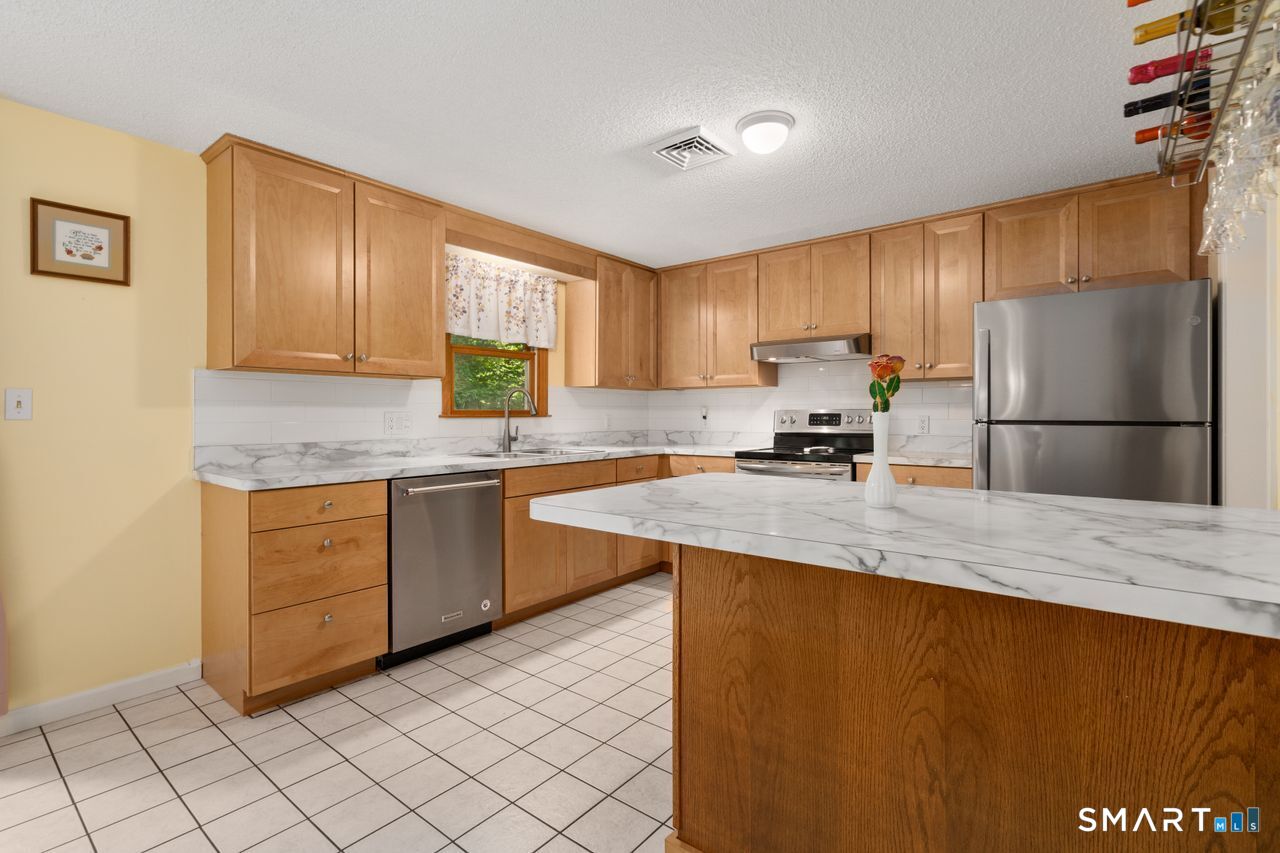 6 Mason Road Willington CT 06279