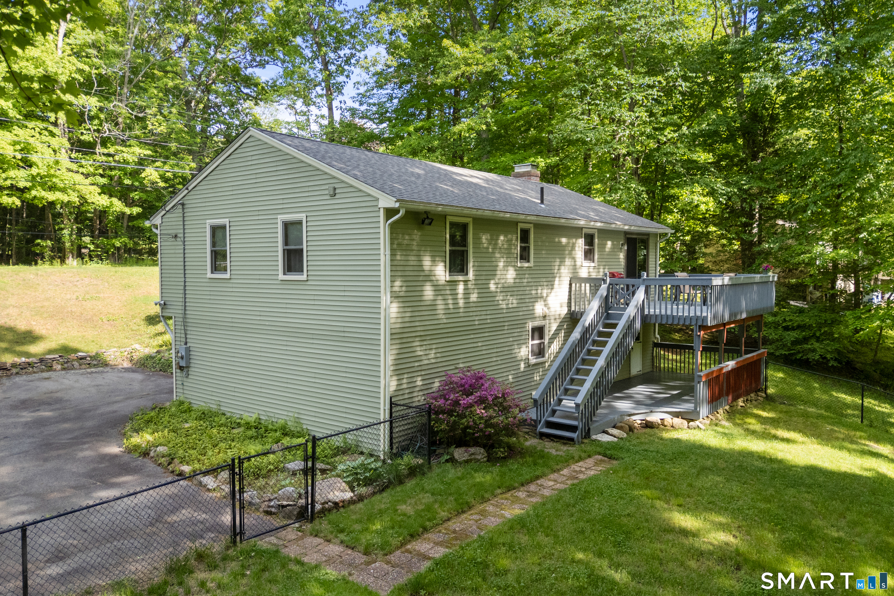 6 Mason Road Willington CT 06279