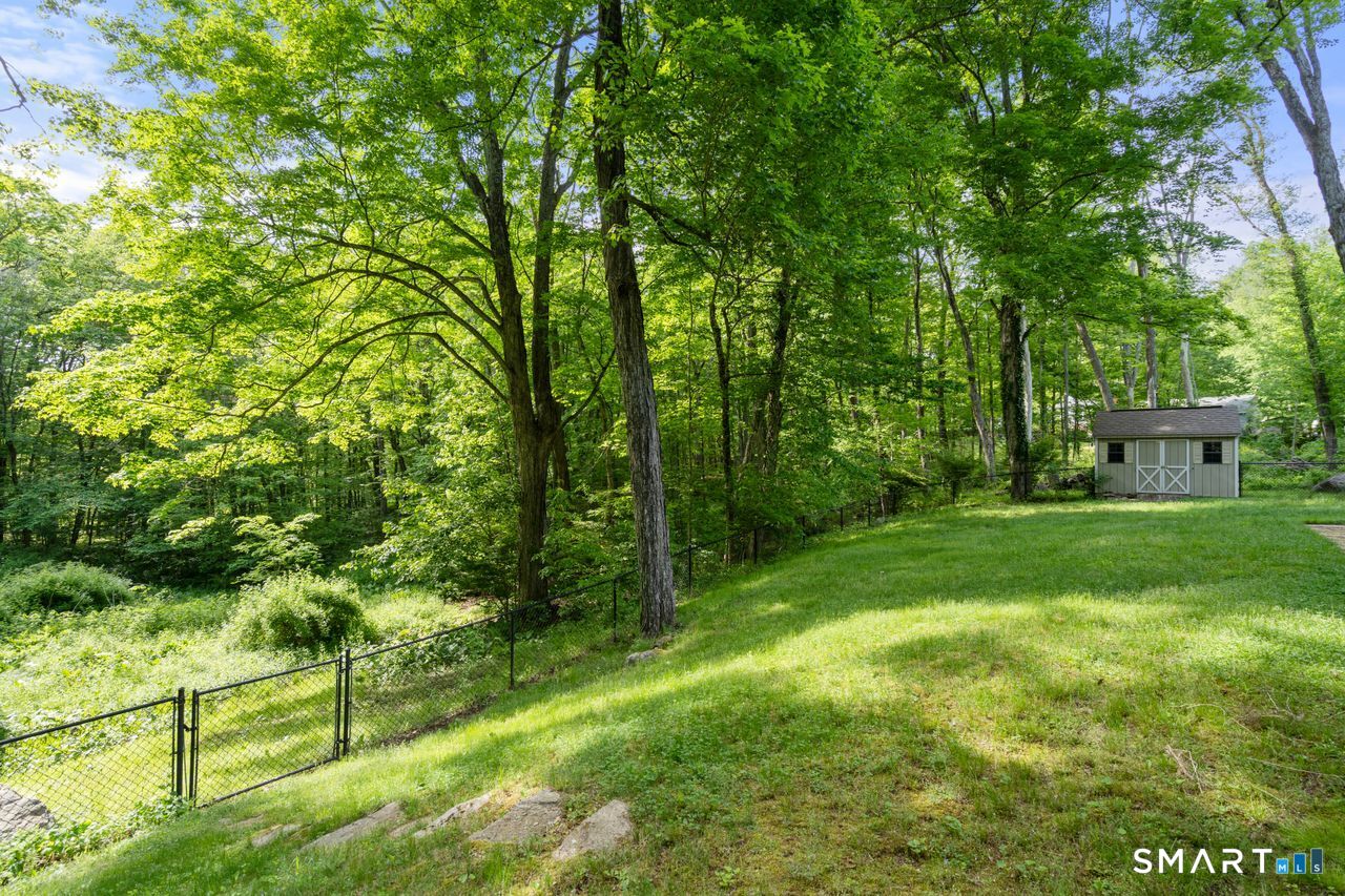 6 Mason Road Willington CT 06279
