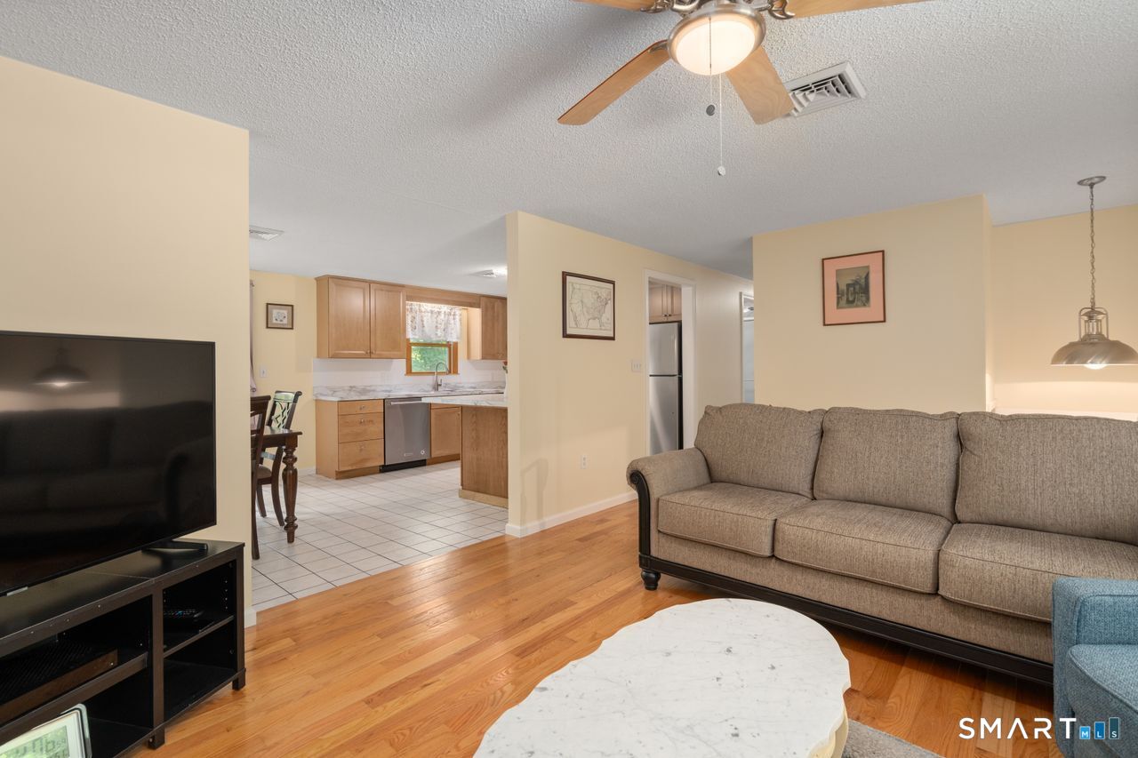 6 Mason Road Willington CT 06279