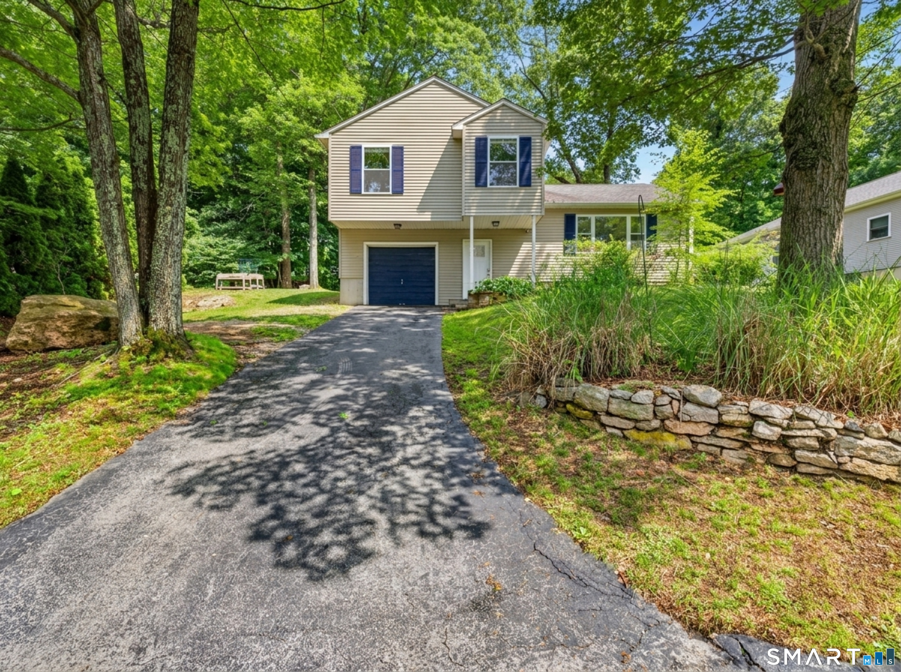 46 Spring Glen Road East Lyme CT 06357