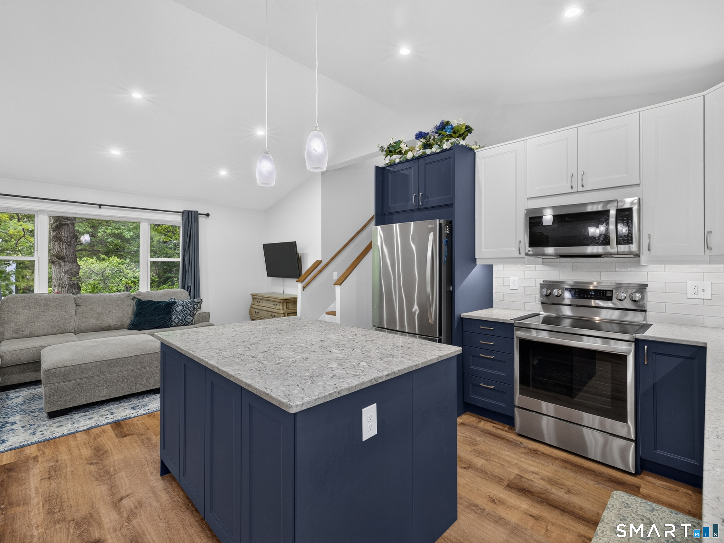 46 Spring Glen Road East Lyme CT 06357