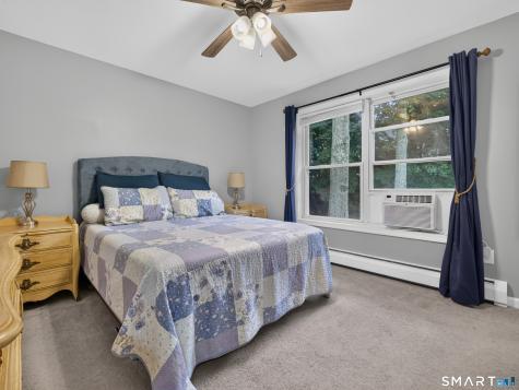 46 Spring Glen Road East Lyme CT 06357