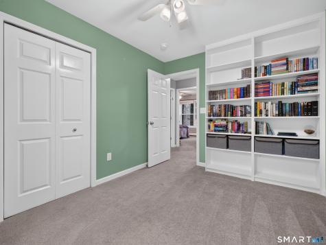 46 Spring Glen Road East Lyme CT 06357