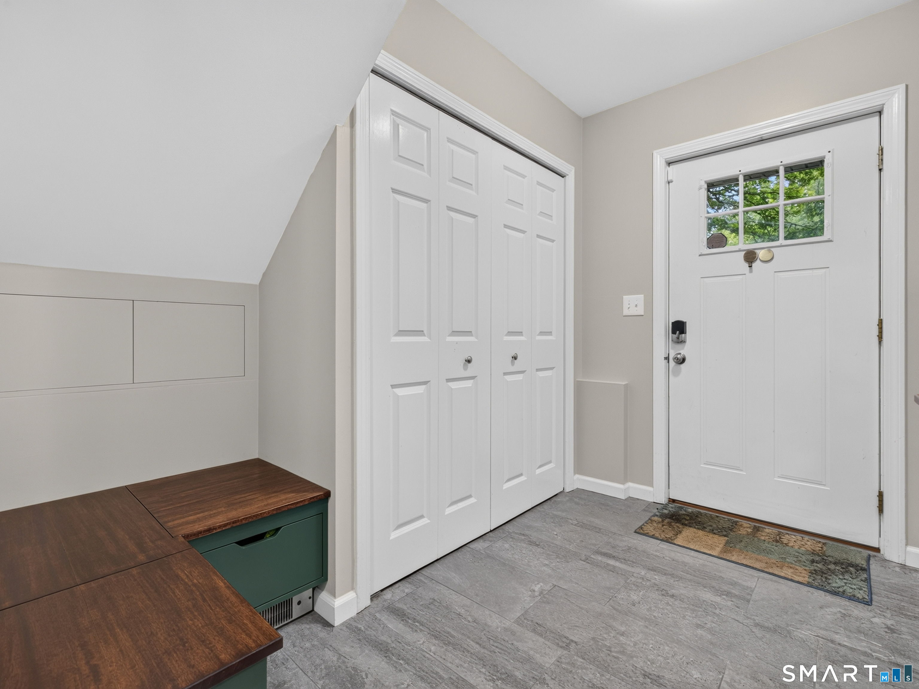 46 Spring Glen Road East Lyme CT 06357