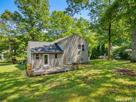 46 Spring Glen Road East Lyme CT 06357