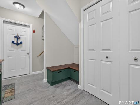 46 Spring Glen Road East Lyme CT 06357