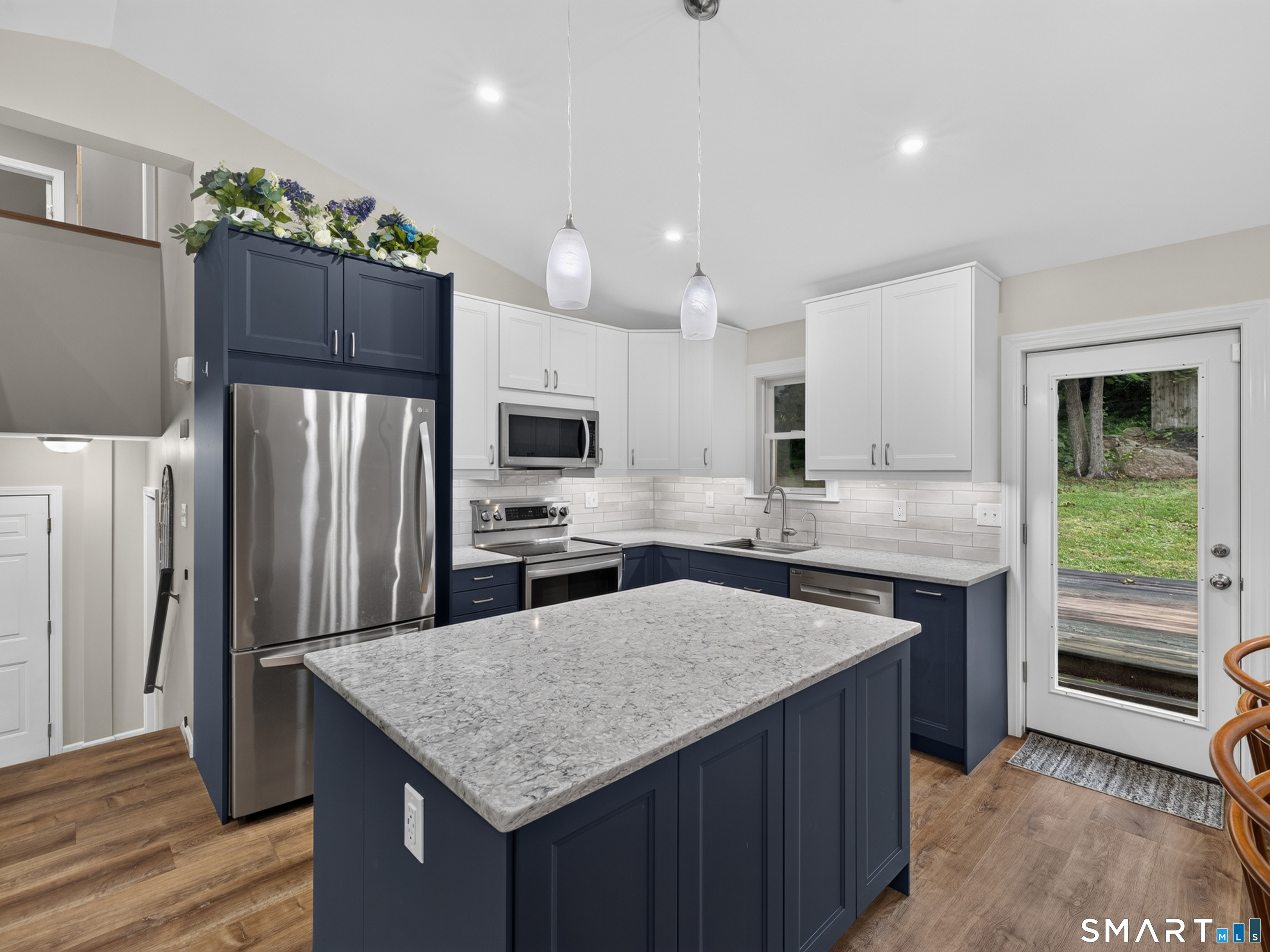 46 Spring Glen Road East Lyme CT 06357