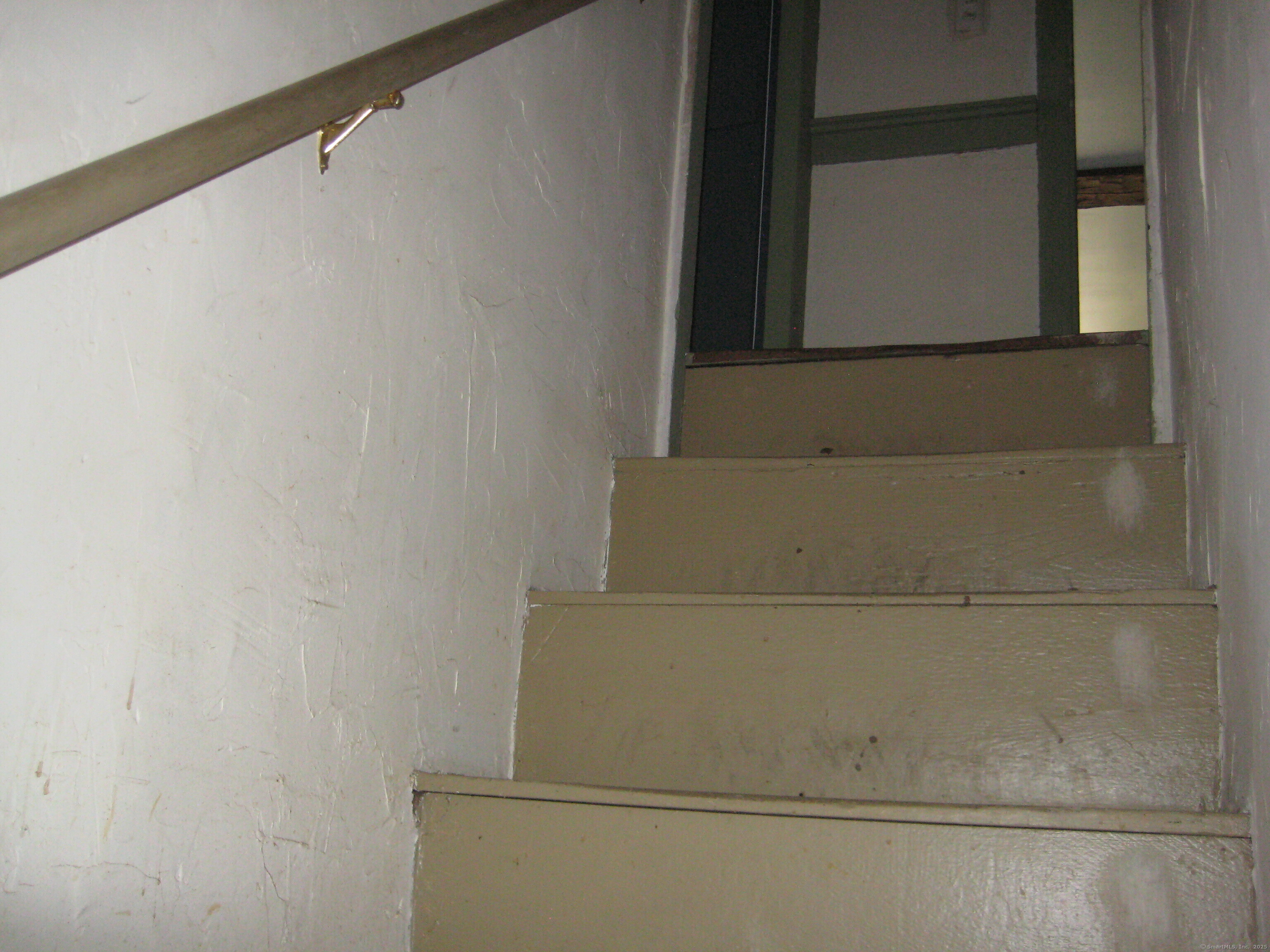 8 Vergason Avenue Norwich CT 06360