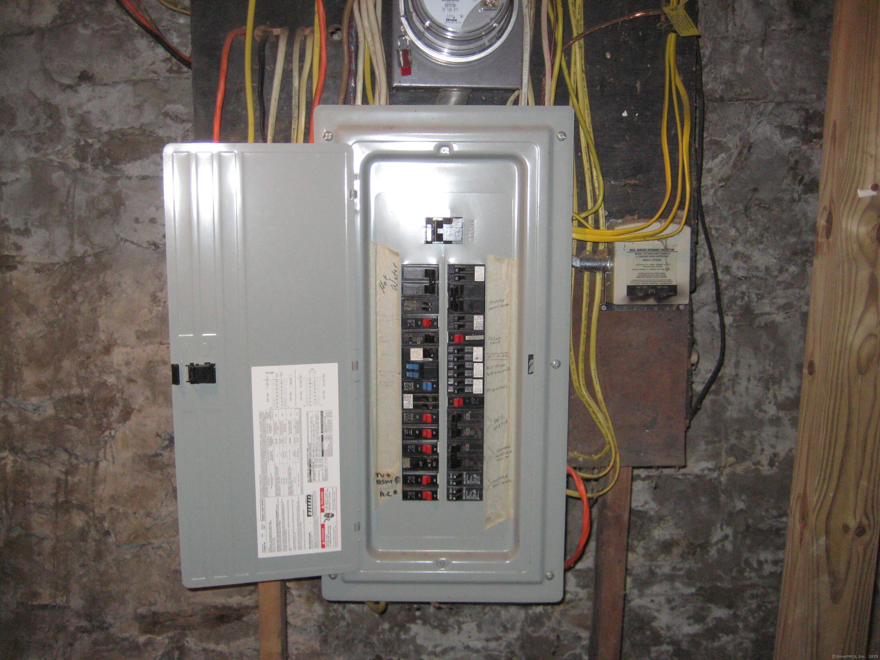 8 Vergason Avenue Norwich CT 06360