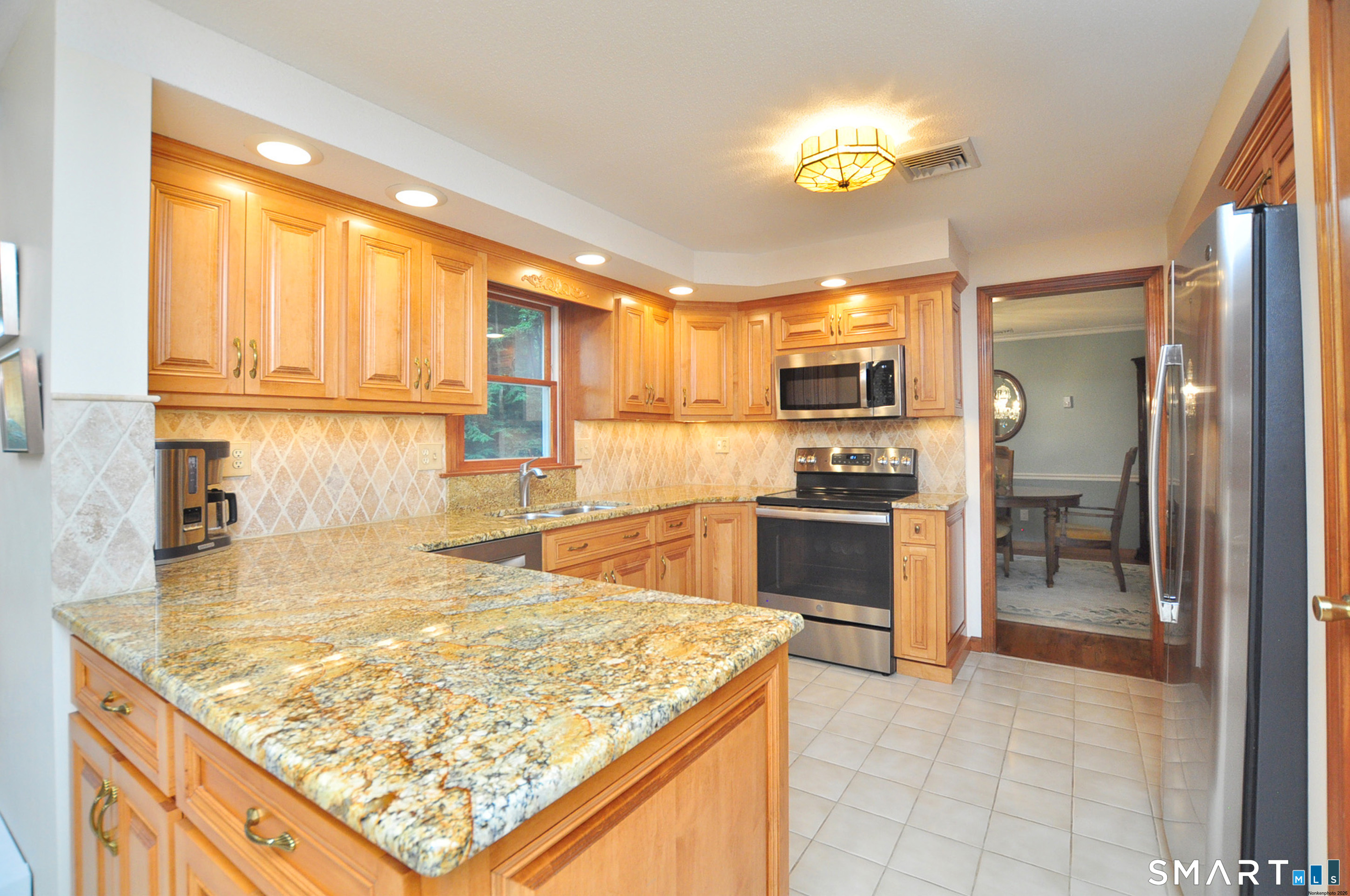 32 Tall Timbers Drive Farmington CT 06032