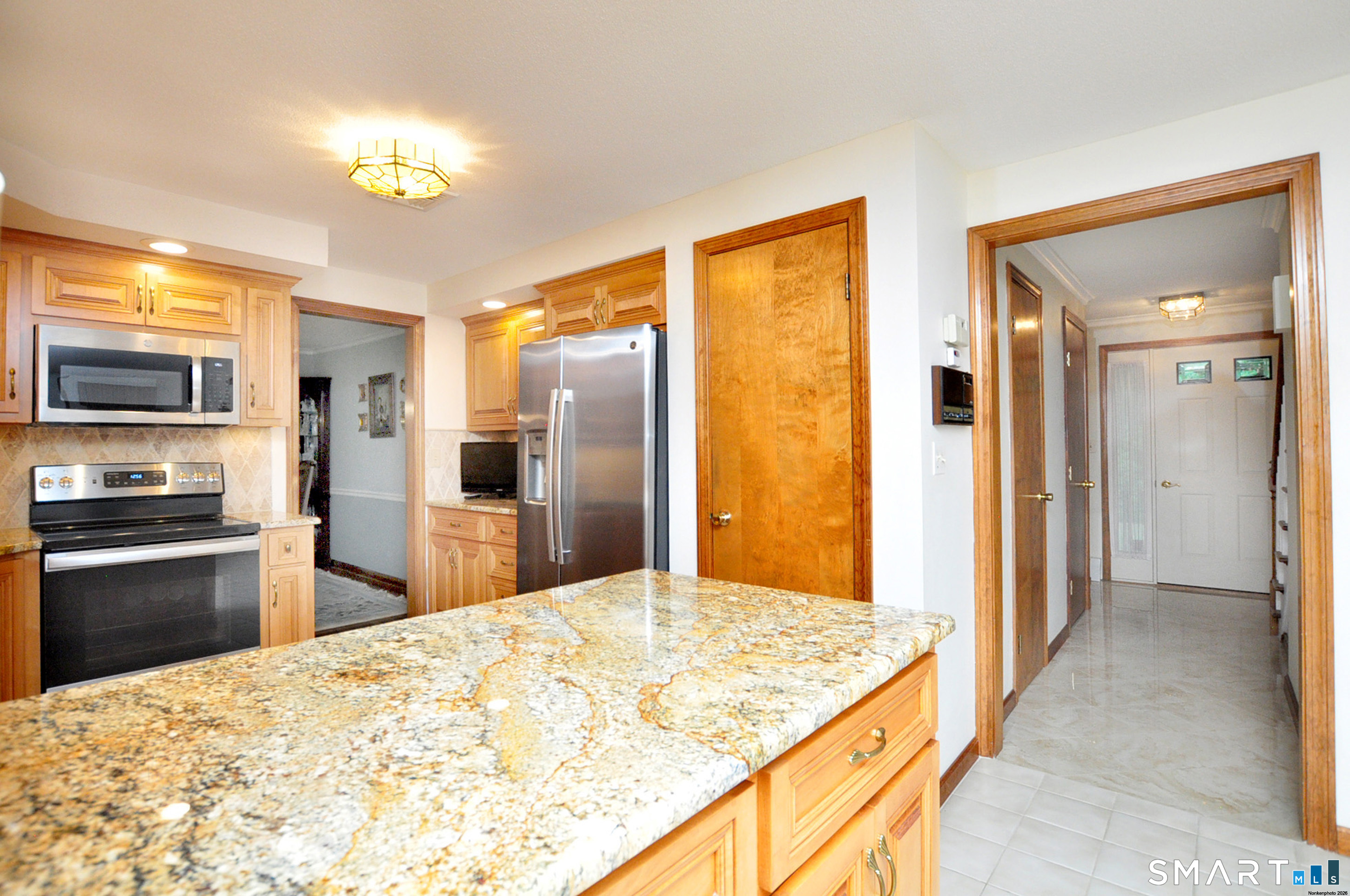 32 Tall Timbers Drive Farmington CT 06032