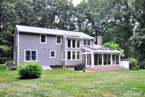 32 Tall Timbers Drive Farmington CT 06032