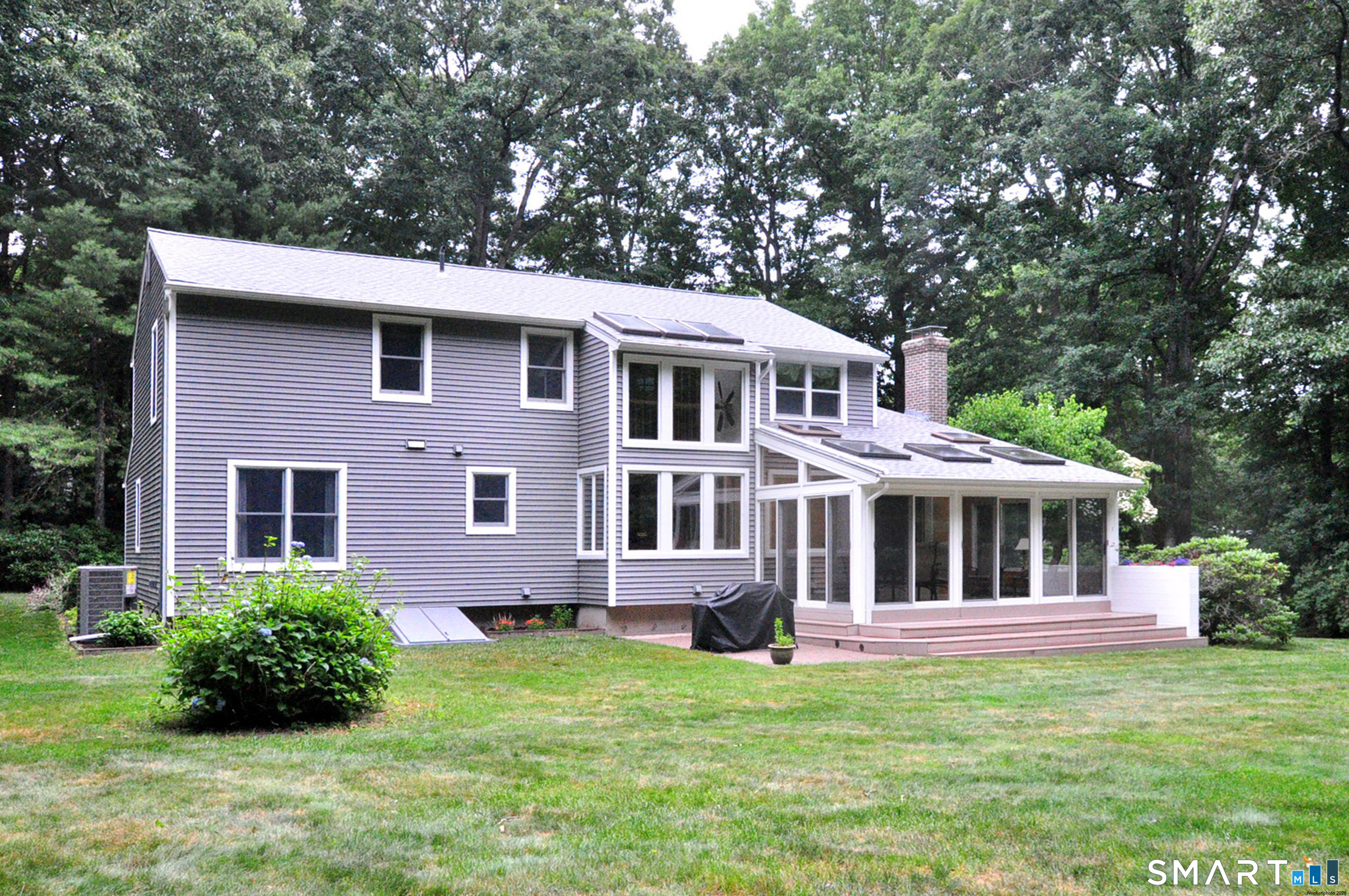 32 Tall Timbers Drive Farmington CT 06032