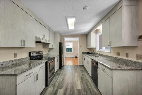 24 Iron Gate Lane Cromwell CT 06416