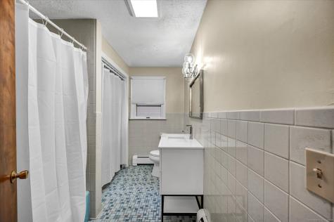 24 Iron Gate Lane Cromwell CT 06416