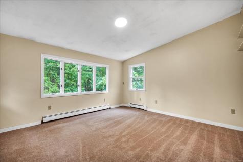 24 Iron Gate Lane Cromwell CT 06416