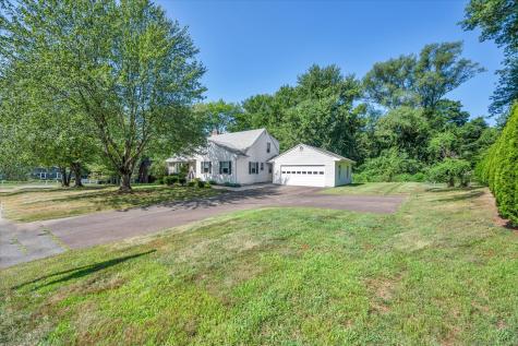 24 Iron Gate Lane Cromwell CT 06416