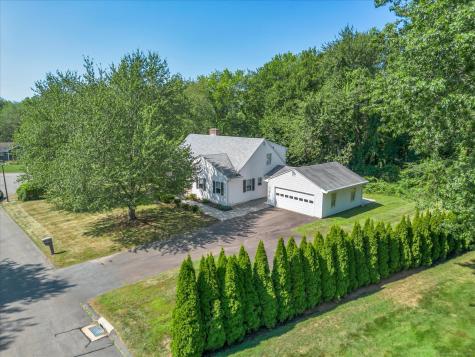 24 Iron Gate Lane Cromwell CT 06416