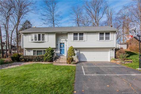 17 Fox Road Plainville CT 06062
