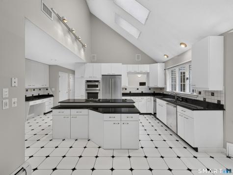 179 Sherwood Drive Glastonbury CT 06033
