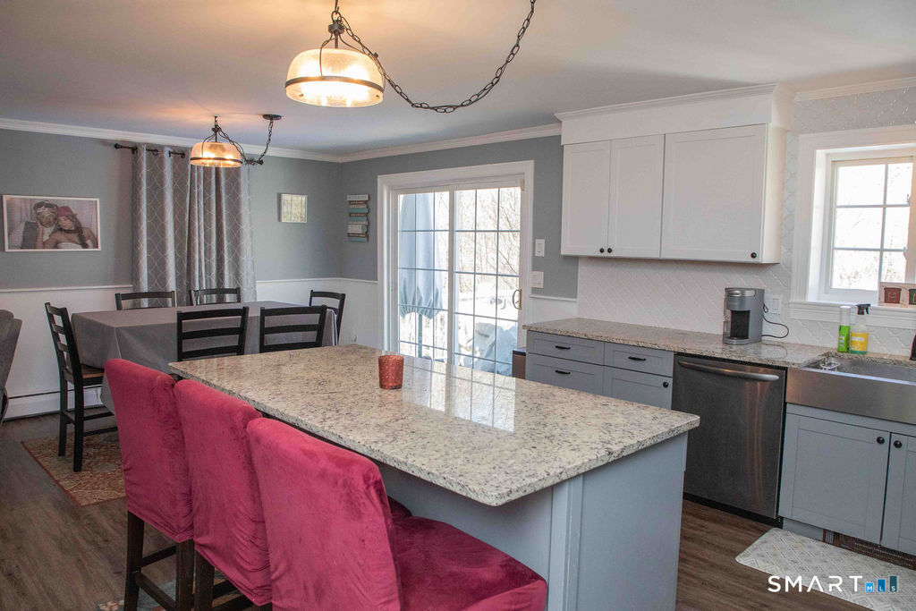 27 Old Skinner Street East Hampton CT 06424