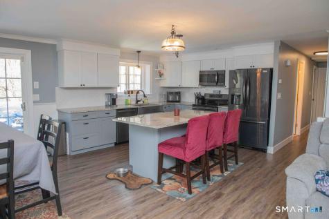27 Old Skinner Street East Hampton CT 06424