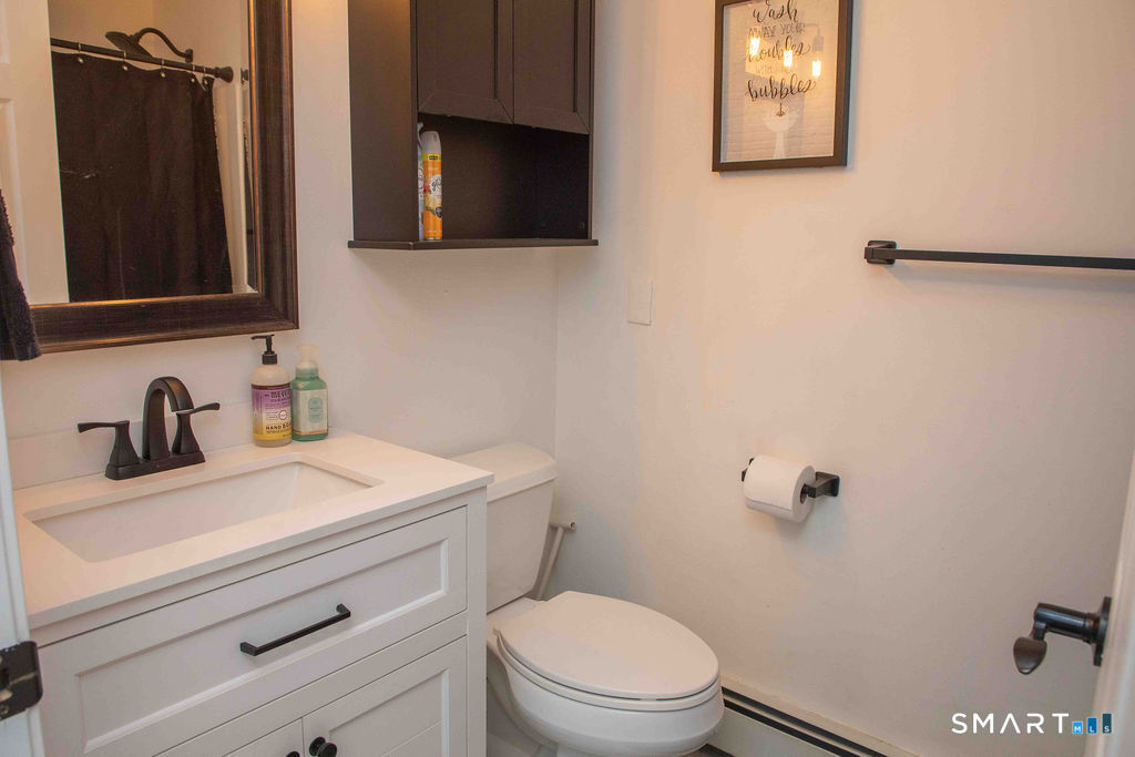 27 Old Skinner Street East Hampton CT 06424